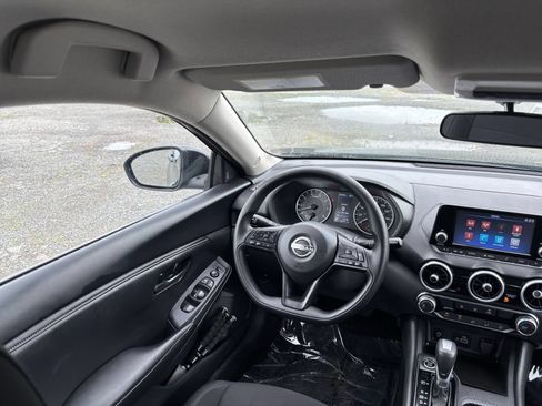 Used 2025 Nissan Sentra S FWD image 29