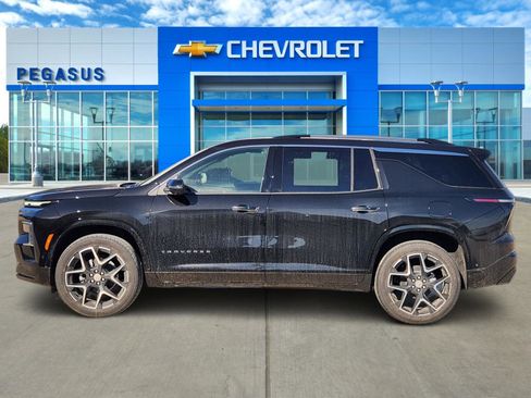 New 2026 Chevrolet Traverse High Country image 3