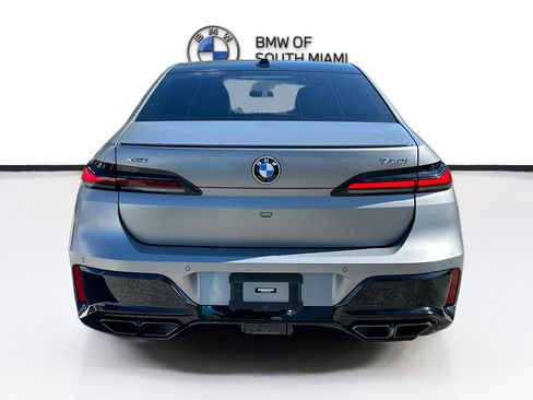 Certified 2023 BMW 760i xDrive image 6