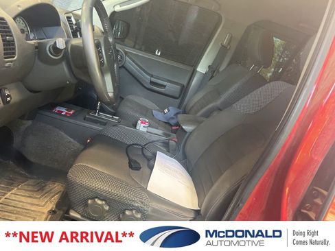 Used 2011 Nissan Xterra PRO-4X AWD/4WD image 6