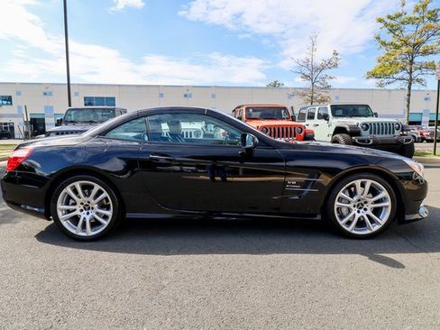 Used 2013 Mercedes-Benz SL 550 image 34