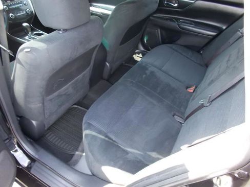 Used 2015 Nissan Altima 2.5 S w/ Sport Value Package image 24