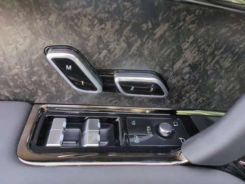 New 2026 Land Rover Range Rover Sport SV image 14