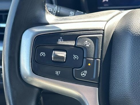 Used 2023 Chevrolet Suburban Premier image 36