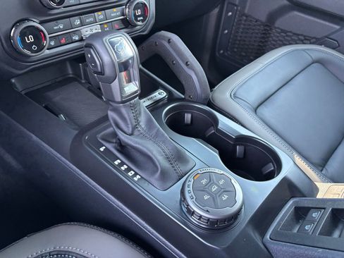 New 2026 Ford Bronco Outer Banks AWD/4WD image 25