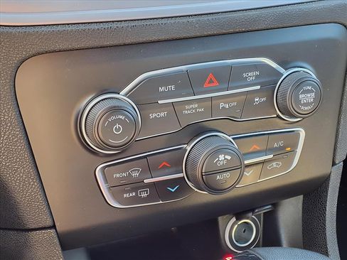 Used 2023 Dodge Charger GT image 13