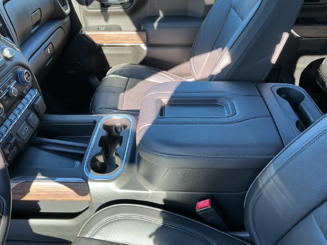 Used 2022 Chevrolet Silverado 1500 High Country AWD/4WD image 23