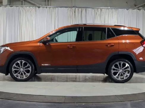 Used 2019 GMC Terrain SLT w/ Preferred Package image 6