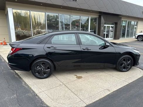 Certified 2023 Hyundai Elantra SEL w/ Cargo Package FWD image 19