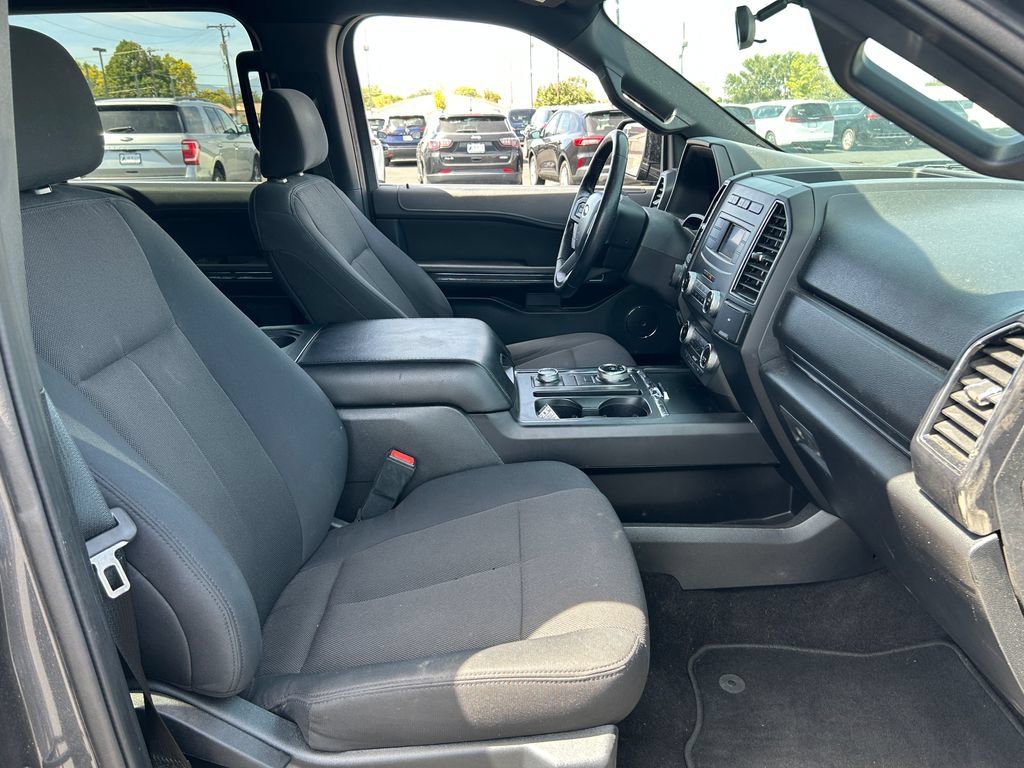 Used 2020 Ford Expedition XL AWD/4WD image 30