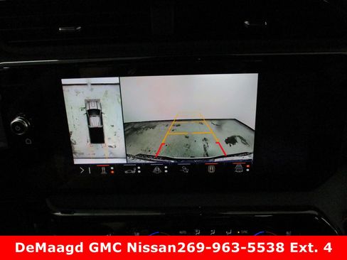 New 2025 GMC Sierra 2500 AT4 w/ Technology Package image 27