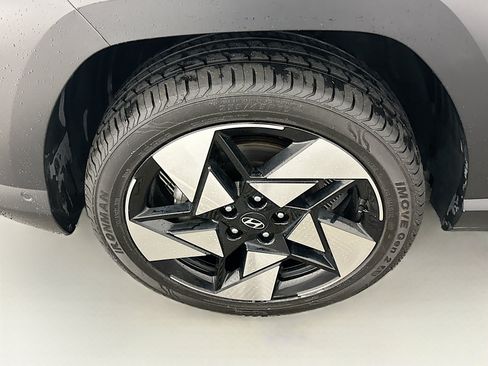 Used 2024 Hyundai Kona Limited AWD/4WD image 11