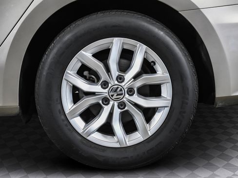 Used 2016 Volkswagen Passat 1.8T S image 29
