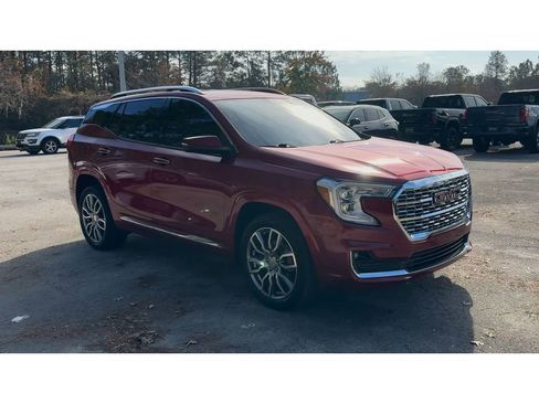 Certified 2022 GMC Terrain Denali w/ Denali Premium Package image 2