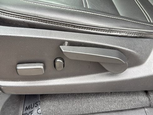 Used 2019 GMC Canyon Denali image 12