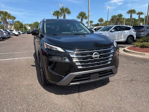 Used 2024 Nissan Rogue SL w/ SL Premium Package FWD image 7