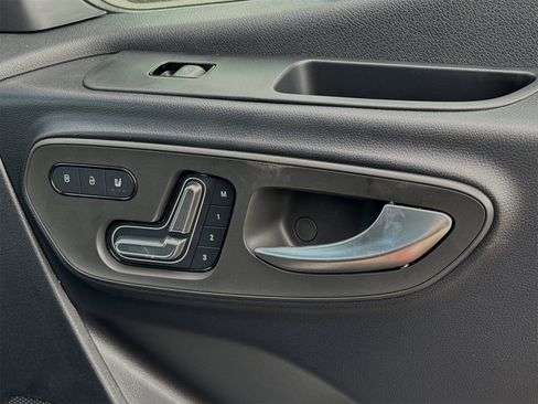 Used 2024 Mercedes-Benz Sprinter 2500 image 19