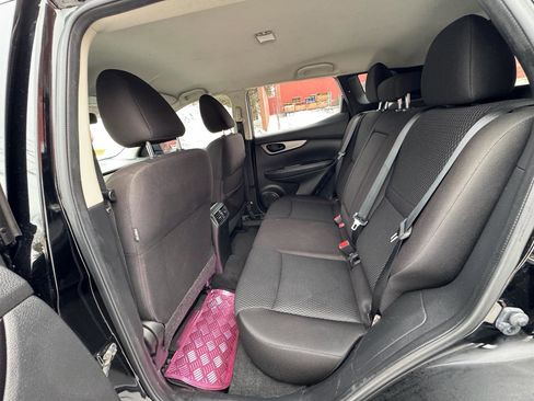 Used 2019 Nissan Rogue Sport S w/ Appearance Package image 12