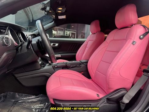Used 2018 Ford Mustang GT Premium w/ GT Performance Package RWD image 25