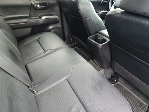 Used 2023 Toyota Tacoma Limited image 16