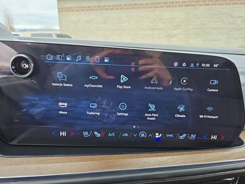 Used 2025 Chevrolet Tahoe High Country image 25