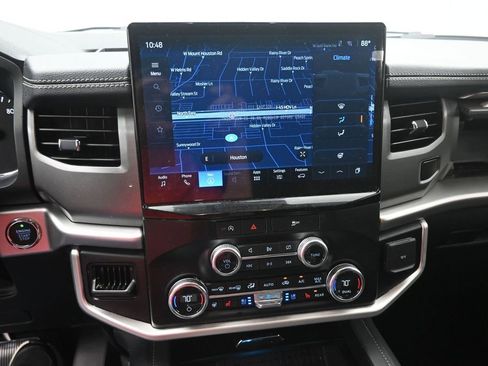 Used 2024 Ford Expedition Max XLT RWD image 4