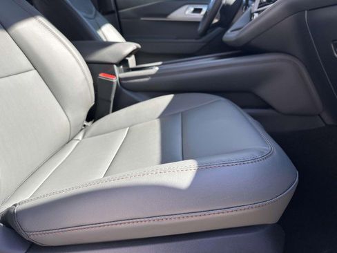 New 2025 Ford Explorer Active w/ Active Comfort Package image 13