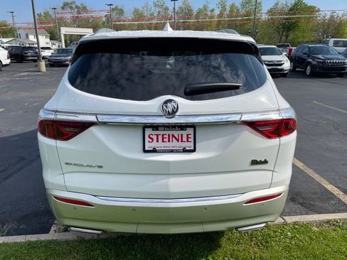 Used 2023 Buick Enclave Essence FWD image 6