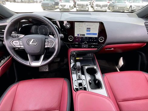 Used 2025 Lexus NX 250 FWD w/ Towing Package (2000 Lbs) image 13