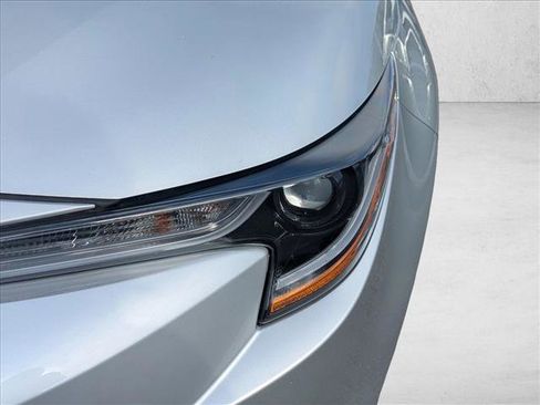 Used 2025 Toyota Corolla LE image 5