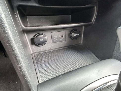 Used 2021 Hyundai Kona SE FWD image 18