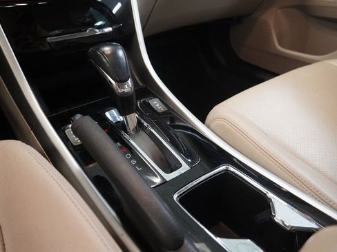 Used 2016 Honda Accord EX-L image 21