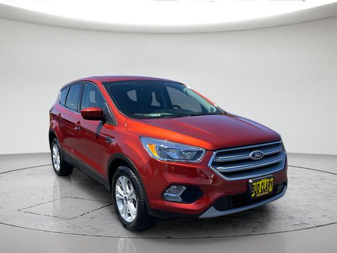 Used 2019 Ford Escape SE AWD/4WD image 1