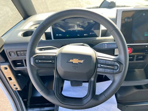 New 2025 Chevrolet Brightdrop 400 image 12