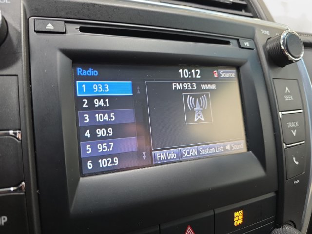 Used 2016 Toyota Camry LE FWD image 20
