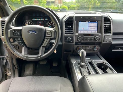 Used 2018 Ford F150 XLT w/ Equipment Group 302A Luxury AWD/4WD image 21