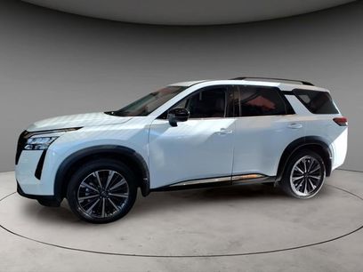 New 2026 Nissan Pathfinder Platinum