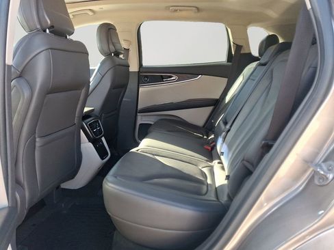 Used 2020 Lincoln Nautilus Reserve w/ Cargo Utility Package image 8