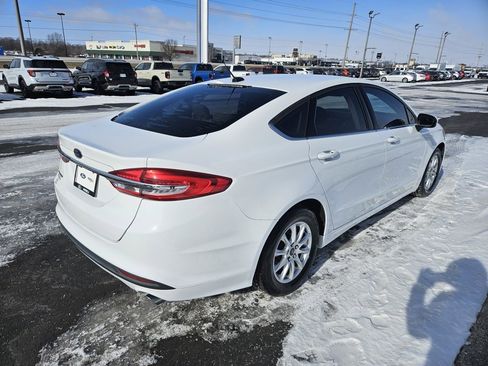 Used 2018 Ford Fusion S image 6