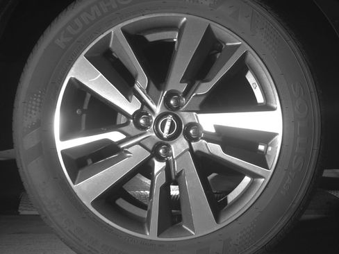 Used 2025 Nissan Versa SV image 15