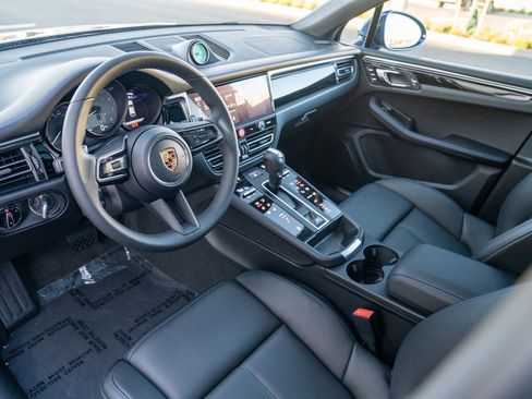 New 2026 Porsche Macan S image 4