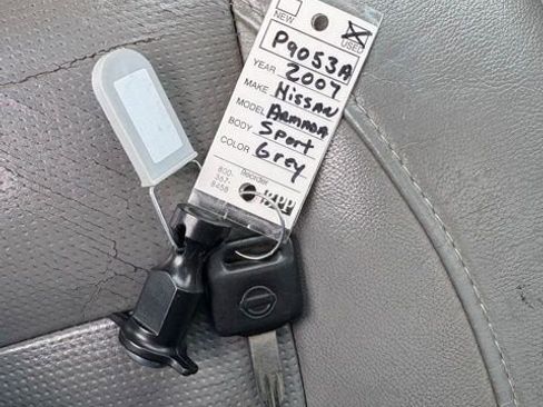 Used 2007 Nissan Armada LE w/ Technology Pkg image 6