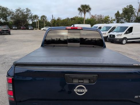 Used 2023 Nissan Frontier SV w/ SV Convenience Package image 5