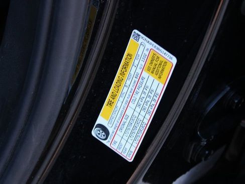 Used 2024 GMC Sierra 1500 AT4X image 34