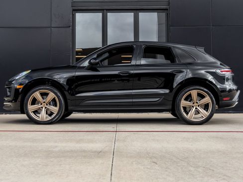 New 2026 Porsche Macan AWD/4WD image 2
