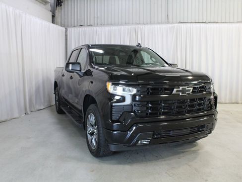 Used 2024 Chevrolet Silverado 1500 RST AWD/4WD image 36