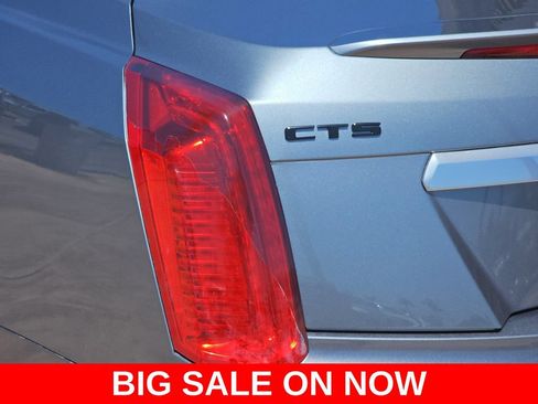 Used 2019 Cadillac CTS V w/ Luxury Package RWD image 41