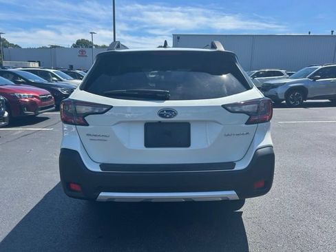 Used 2025 Subaru Outback Limited AWD/4WD image 5