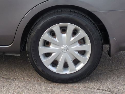 Used 2017 Nissan Versa S Plus image 14