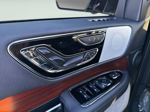 Used 2024 Lincoln Navigator Reserve w/ Equipment Group 201A image 25